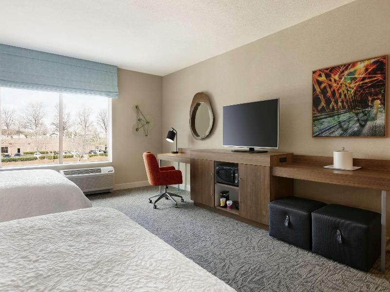 Hampton Inn & Suites Johns Creek image