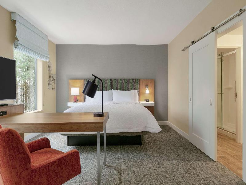 Hampton Inn & Suites Johns Creek image