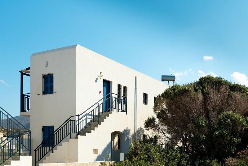 Okirroi Villas and Apts image