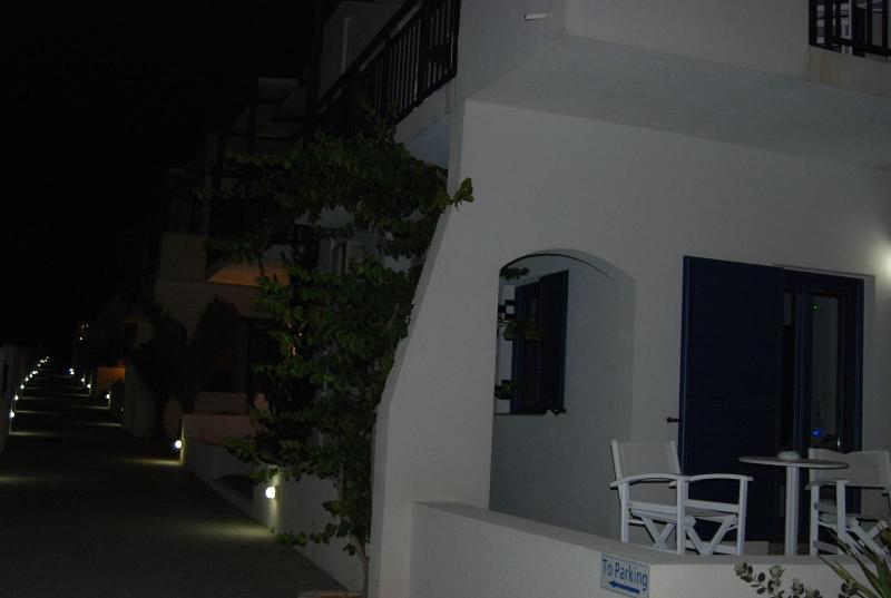 Okirroi Villas and Apts image
