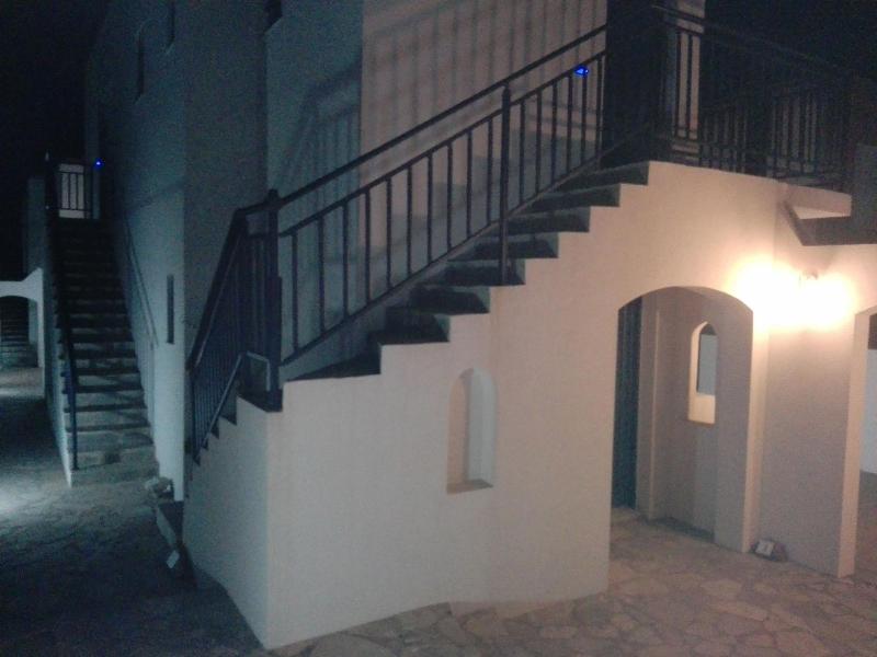 Okirroi Villas and Apts image