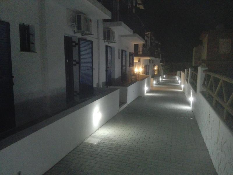 Okirroi Villas and Apts image