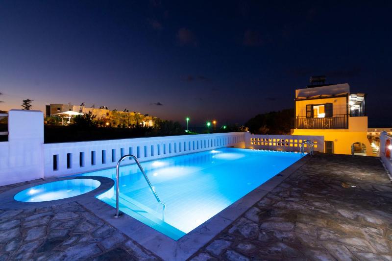Okirroi Villas and Apts image
