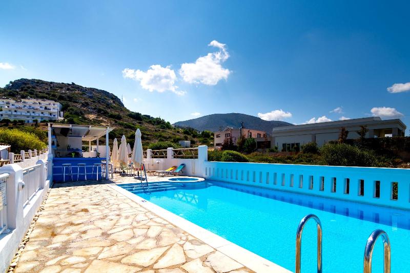 Okirroi Villas and Apts image