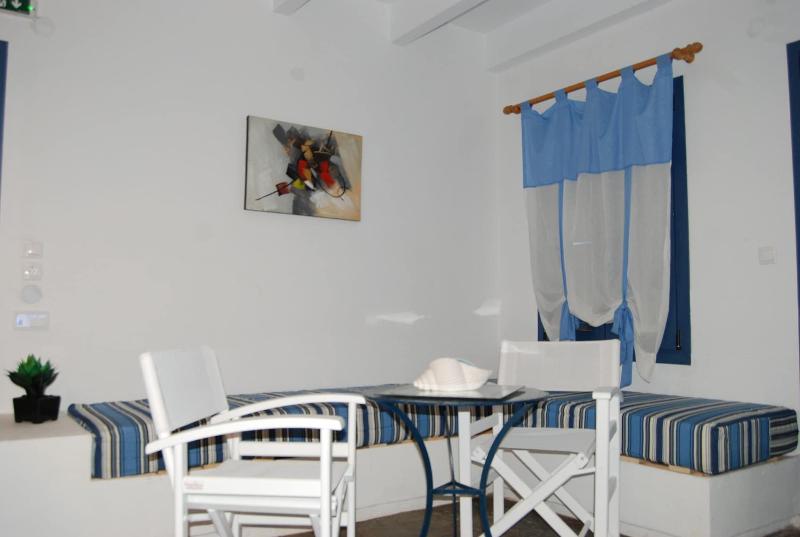 Okirroi Villas and Apts image