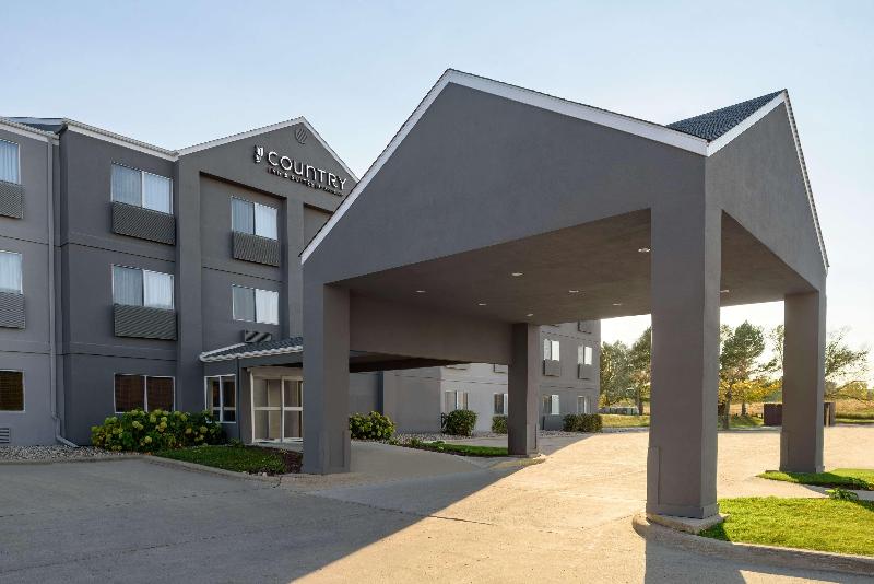 Country Inn & Suites by Radisson, Brookings, SD image