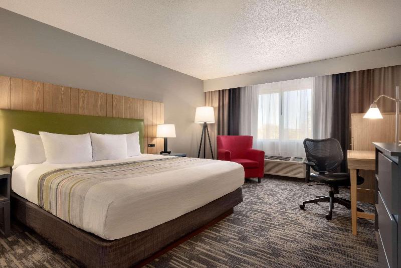 Country Inn & Suites by Radisson, Brookings, SD image