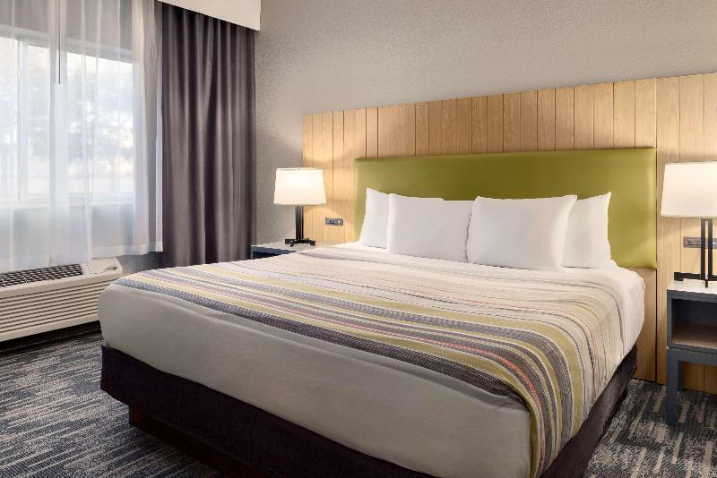 Country Inn & Suites by Radisson, Brookings, SD image