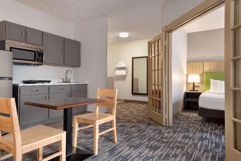 Country Inn & Suites by Radisson, Brookings, SD image