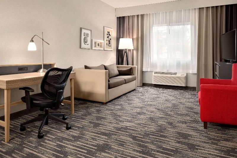 Country Inn & Suites by Radisson, Brookings, SD image