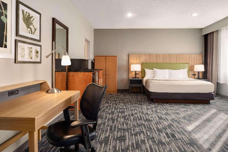 Country Inn & Suites by Radisson, Brookings, SD image