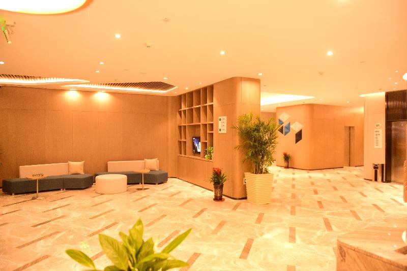 Lobby & Reception