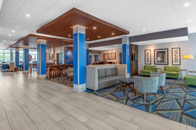 Holiday Inn Express & Suites Phoenix - Airport No image