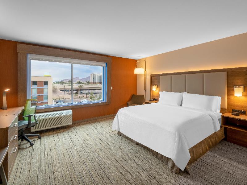 Holiday Inn Express & Suites Phoenix - Airport No image