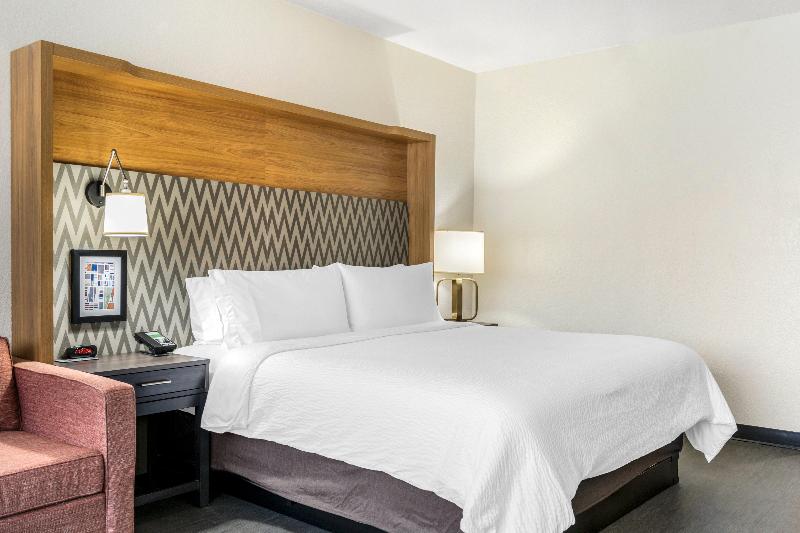 Holiday Inn Orlando Intl Drive–Conv Center image