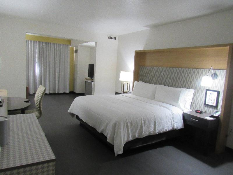 Holiday Inn Orlando Intl Drive–Conv Center image