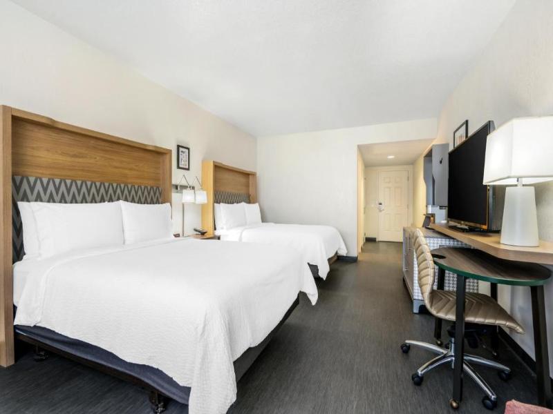 Holiday Inn Orlando Intl Drive–Conv Center image