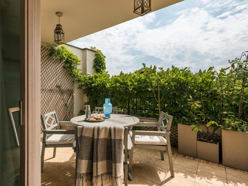 Feniks Fragola Apartments image
