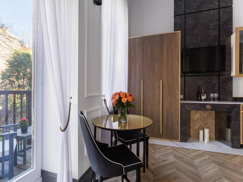 Feniks Fragola Apartments image