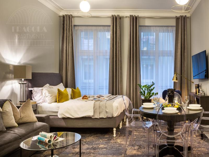 Feniks Fragola Apartments image