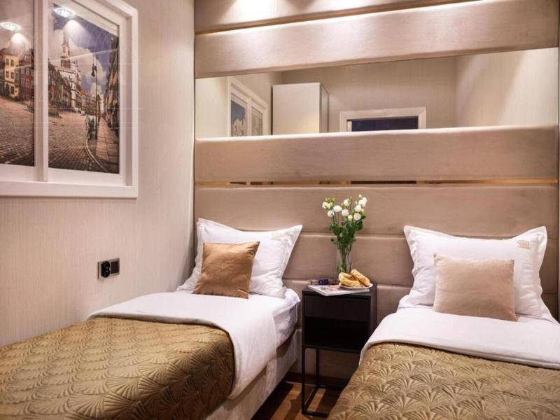 Feniks Fragola Apartments image