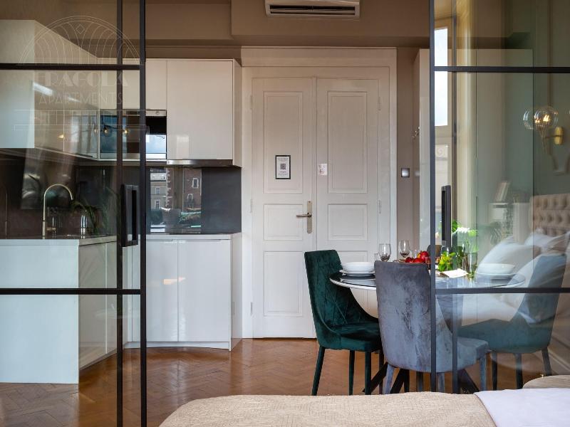 Feniks Fragola Apartments image