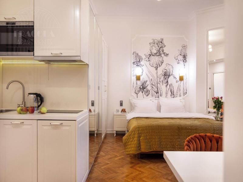 Feniks Fragola Apartments image