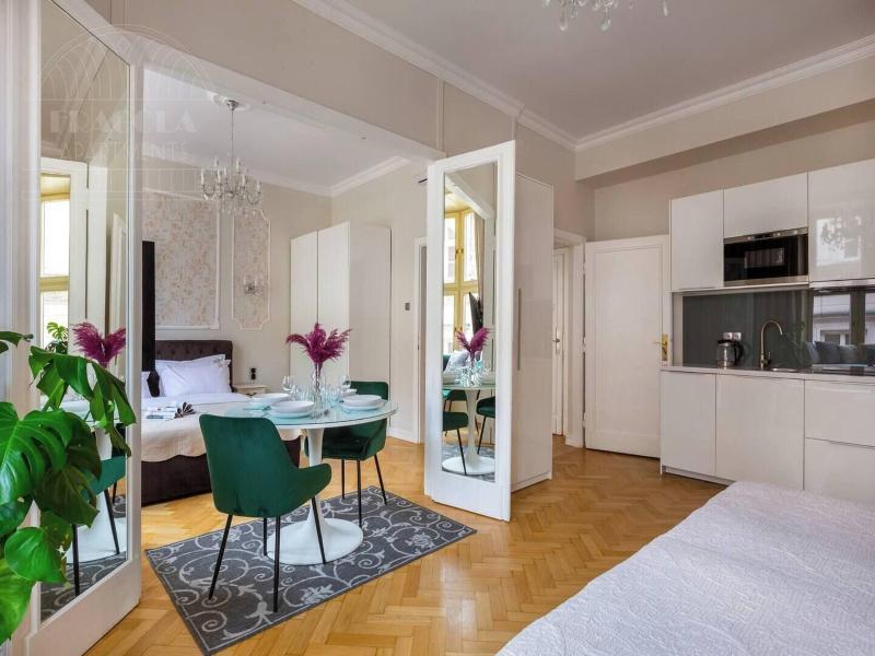Feniks Fragola Apartments image