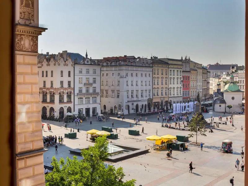 Feniks Fragola Apartments image
