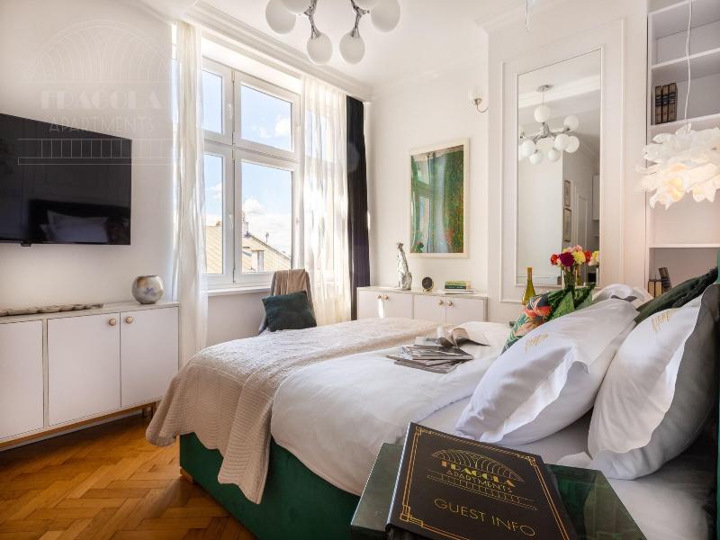 Feniks Fragola Apartments image