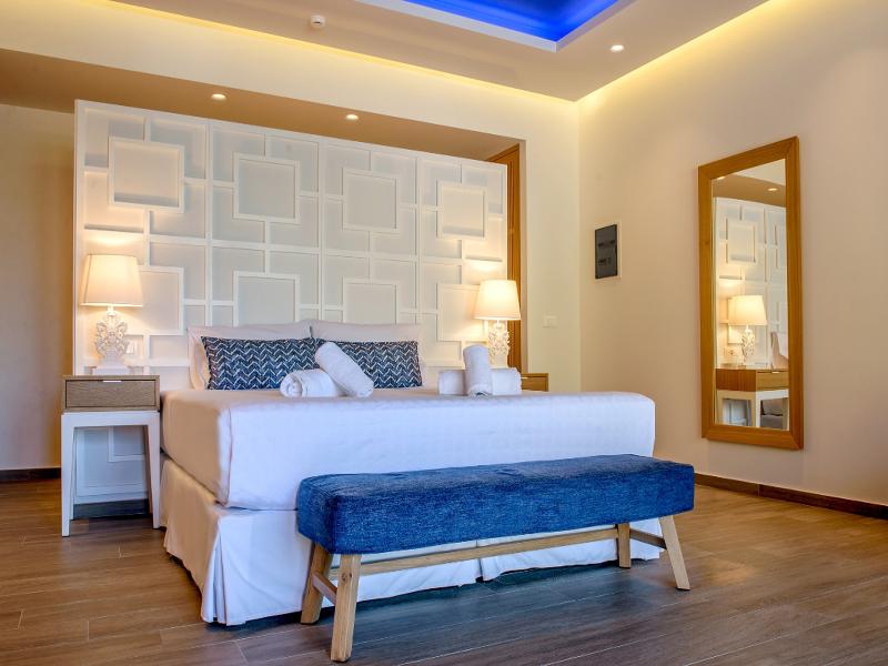 Axel Beach Crete image