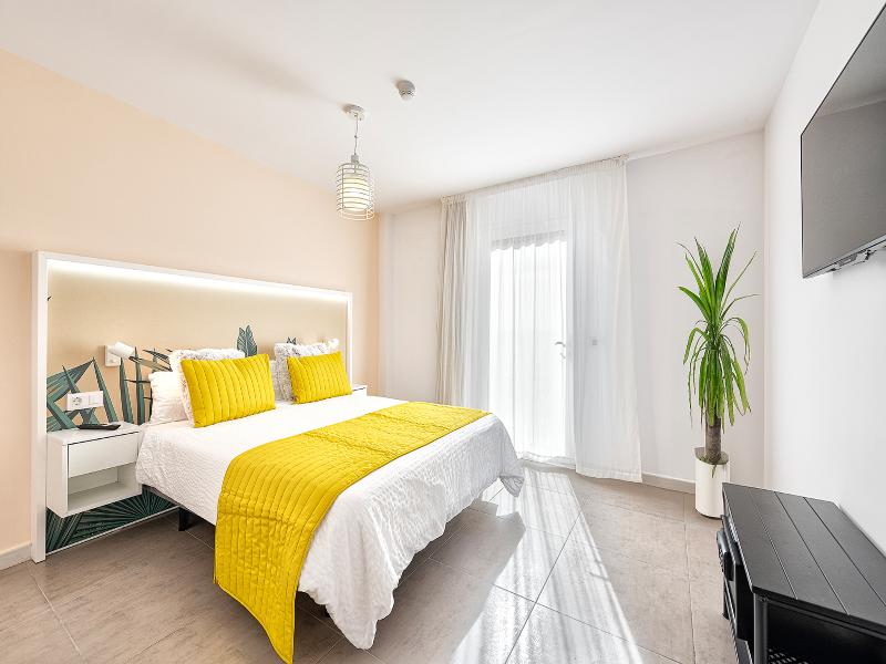 Sol Mogán Suites image
