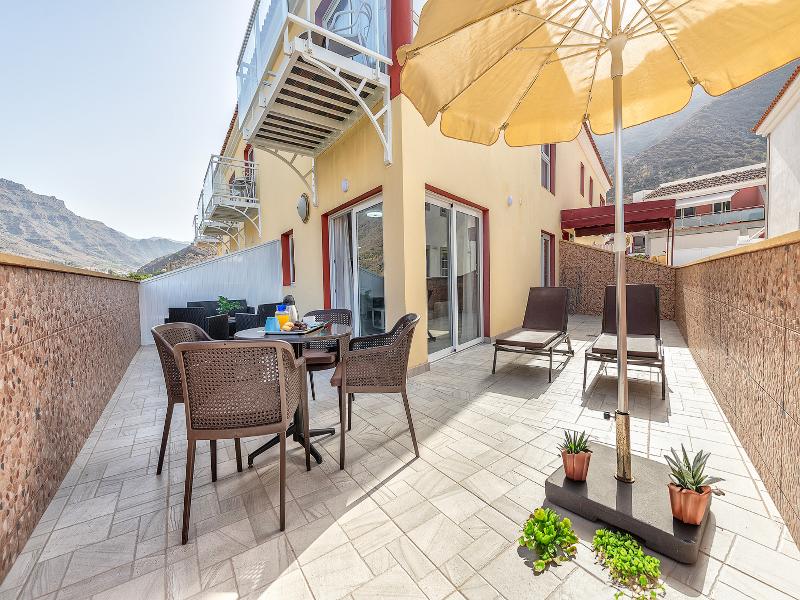 Sol Mogan Suites image