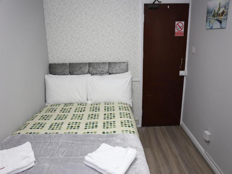 Elstree Inn image