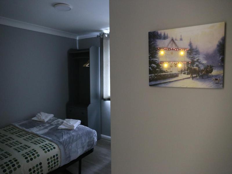 Elstree Inn image