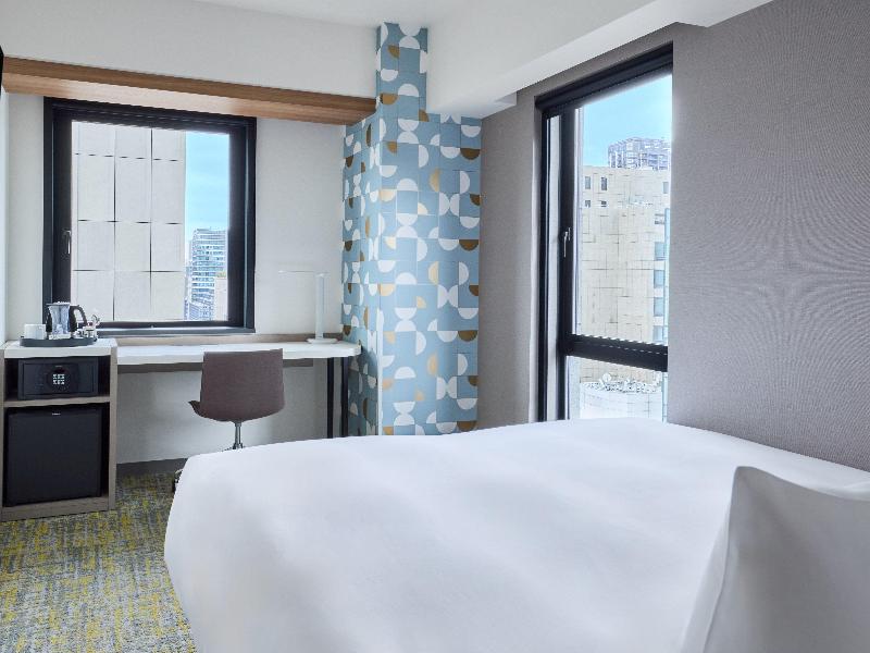 Holiday Inn Express Osaka City Centre - Midosuji image