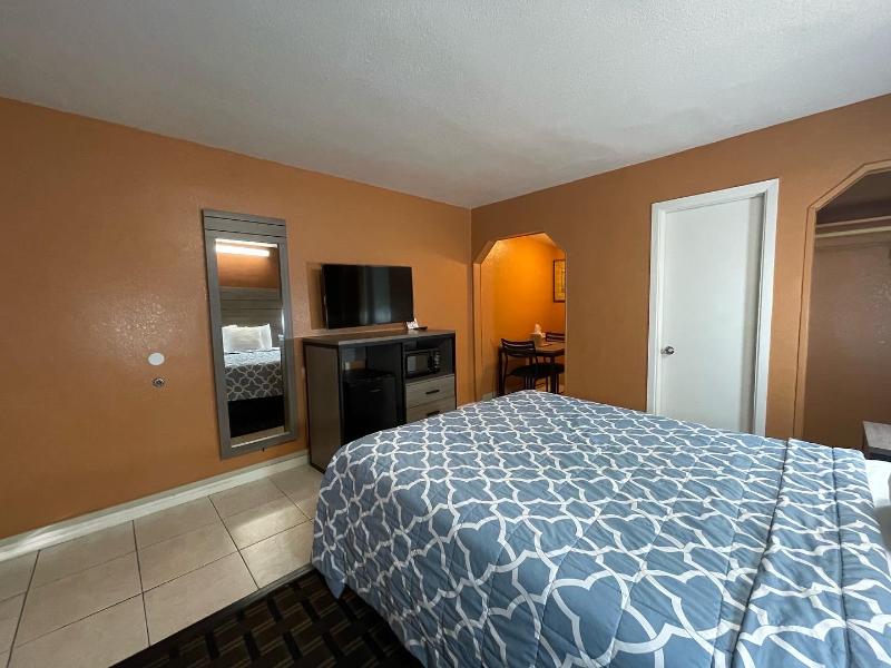 Bed room