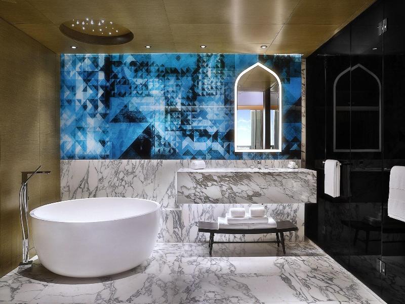 W Muscat image