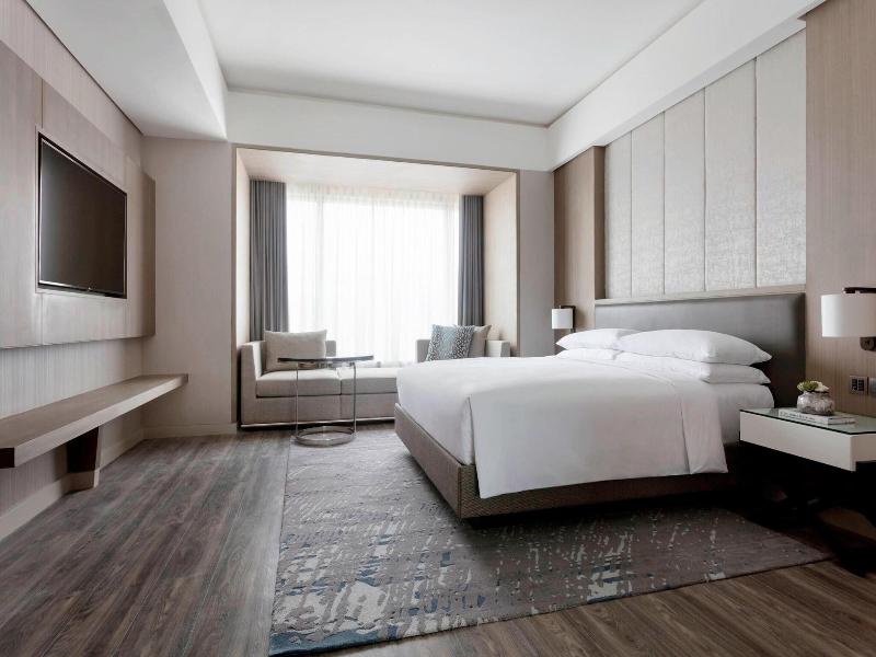 Marriott Clark Hotel image