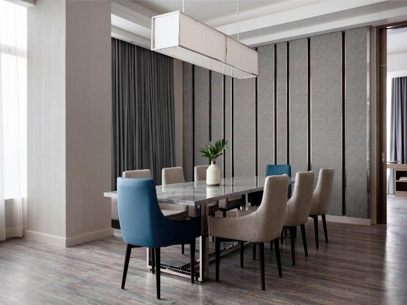 Marriott Clark Hotel image