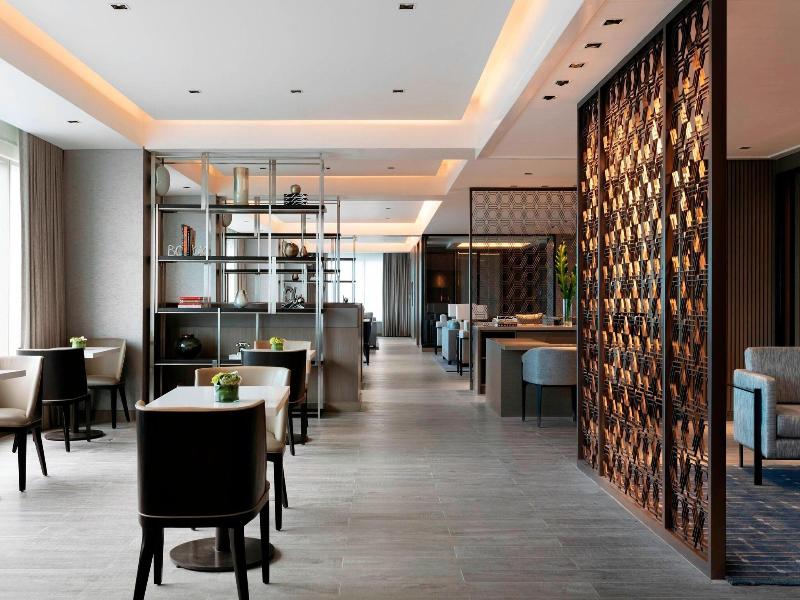 Marriott Clark Hotel image