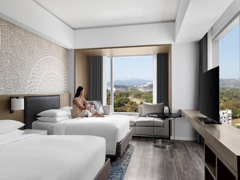 Marriott Clark Hotel image
