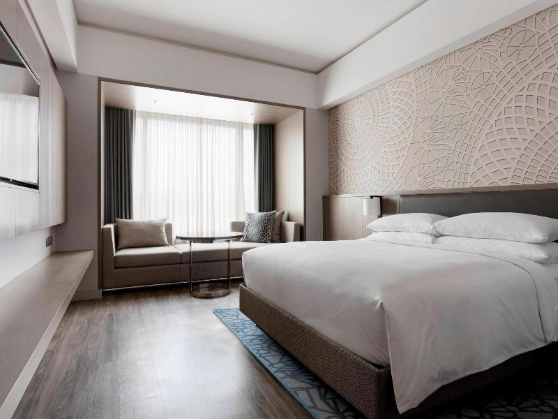Marriott Clark Hotel image