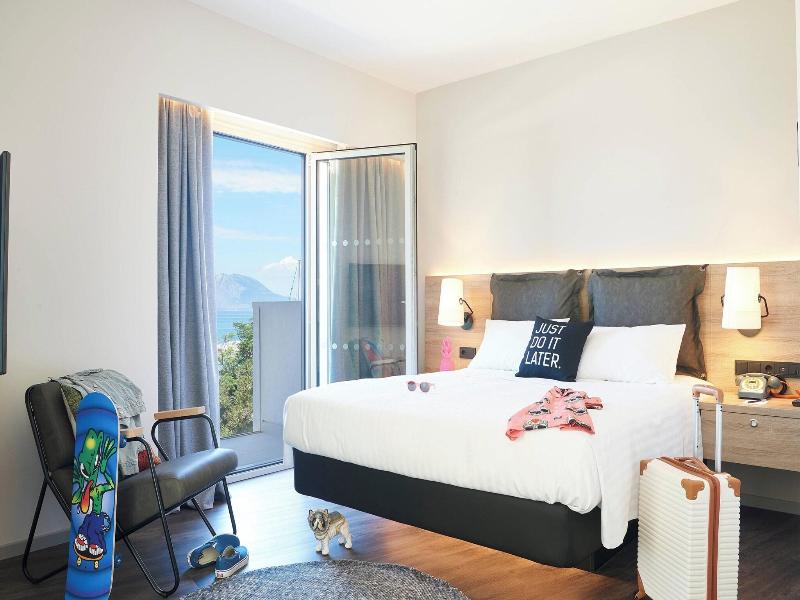Moxy Patra Marina image