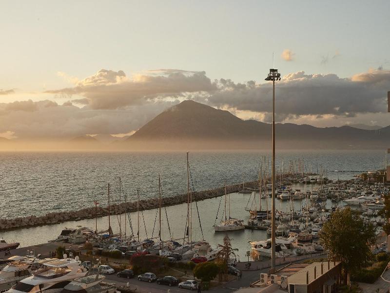 Moxy Patra Marina image