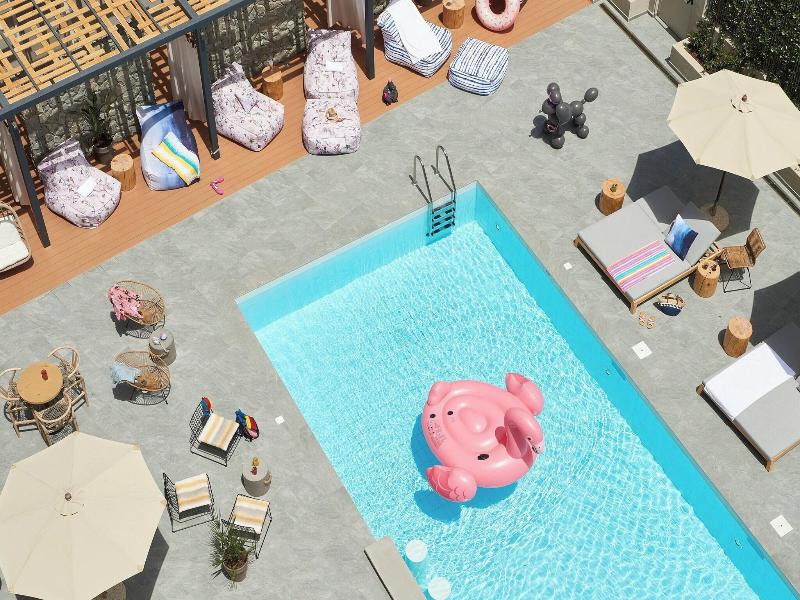 Moxy Patra Marina image
