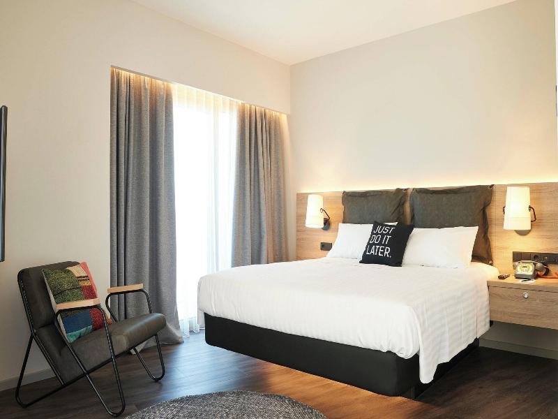 Moxy Patra Marina image
