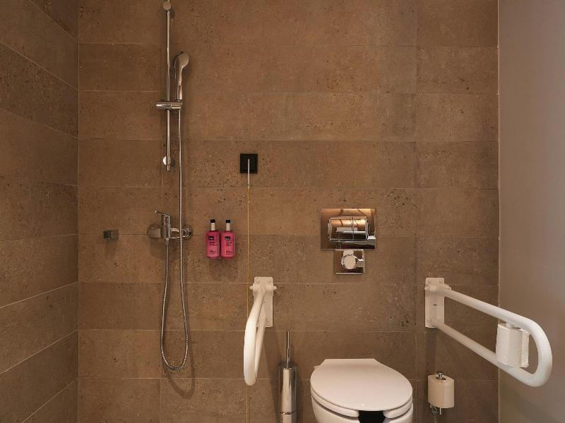 Moxy Patra Marina image