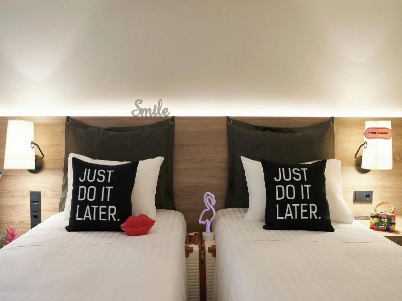 Moxy Patra Marina image