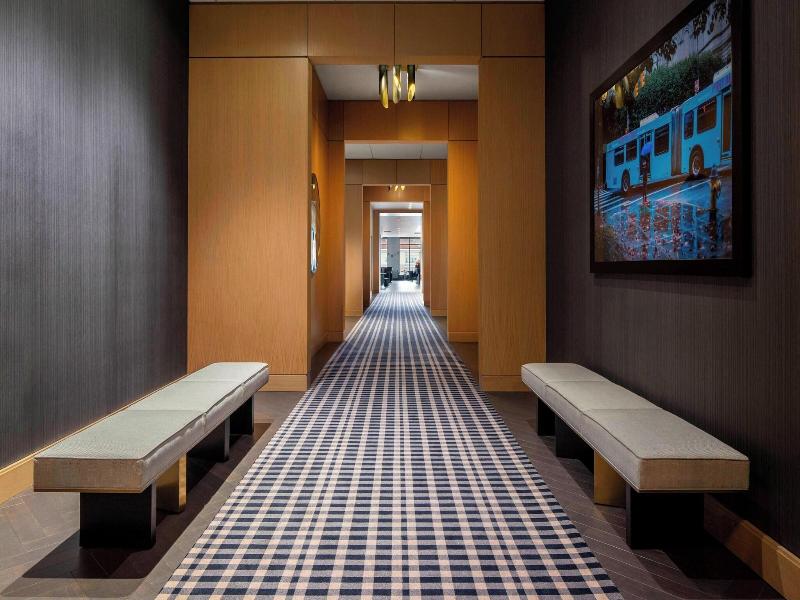 Autograph Collection The Oaklander Hotel image